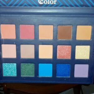 Color tropical eyeshadow palette